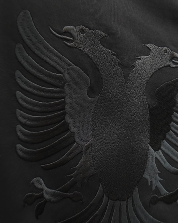 Shqiponja e qendisur Black on Black