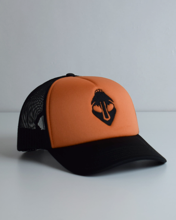 Hyjnesha ne fron - Godes in throne - Orange Embroidered Hat