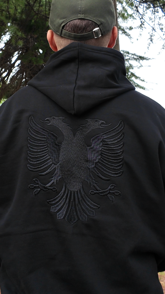 Shqiponja e qendisur